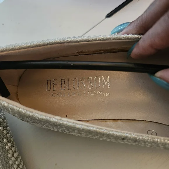 De Blossom Collection Glittering Silver Flats - Picture 10 of 16